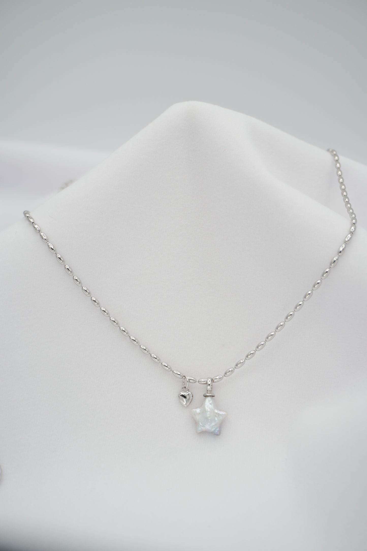 Star Baroque Pearl Bead Chain Pendant Necklace