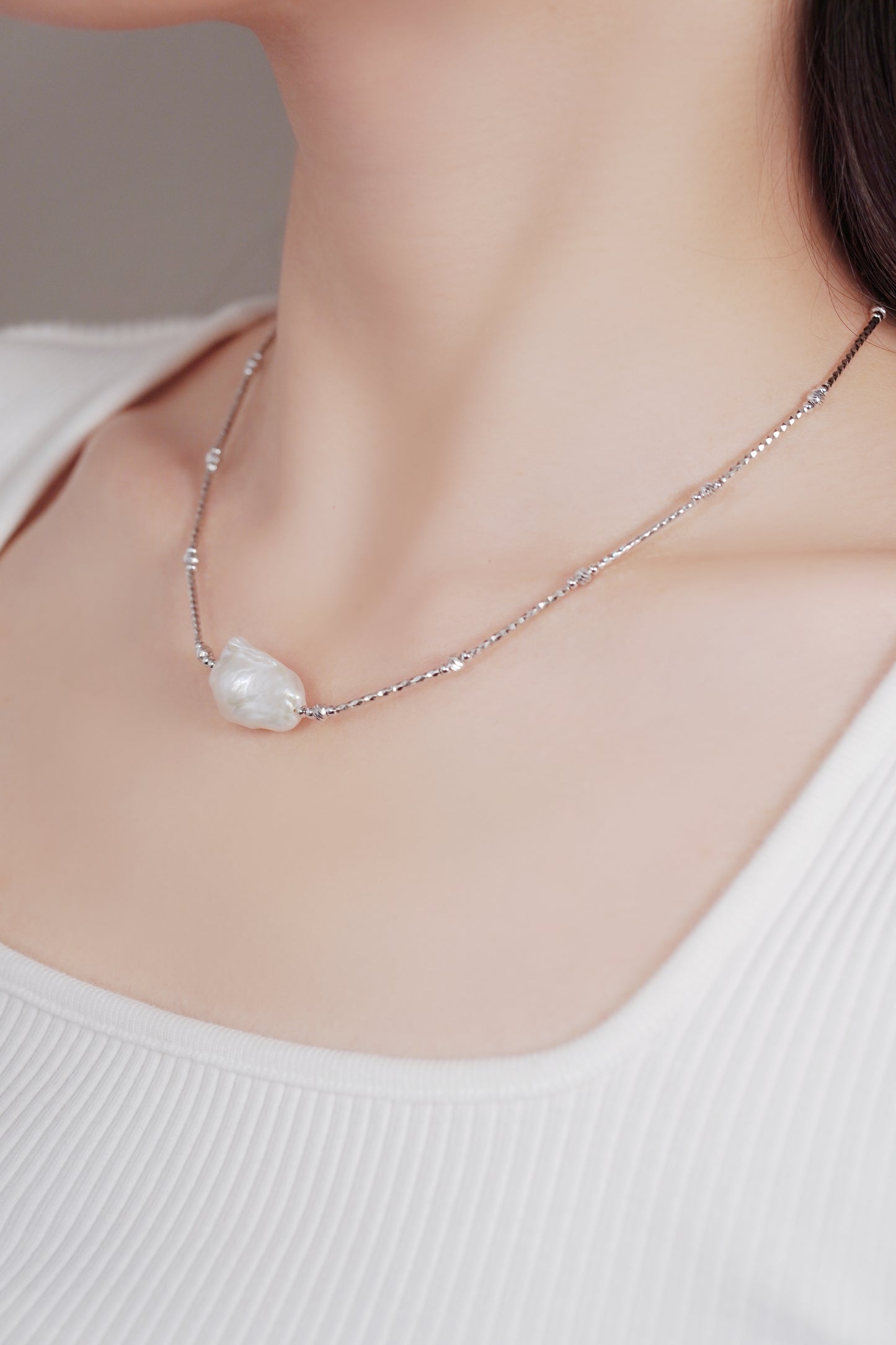 Baroque Pearl Elegant Chain Necklace