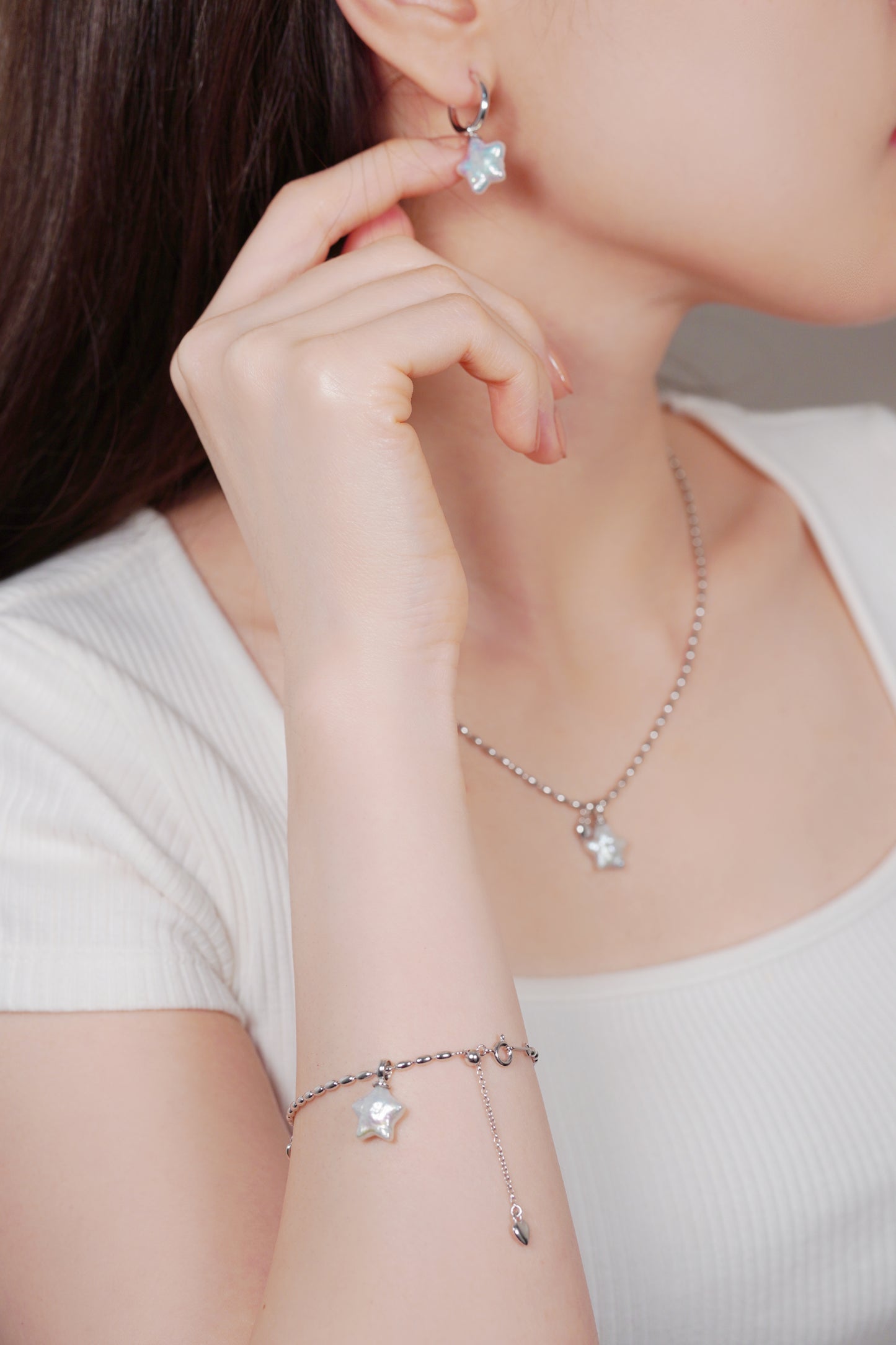 Star Baroque Pearl Bead Chain Pendant Necklace