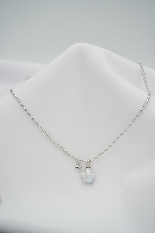 Star Baroque Pearl Bead Chain Pendant Necklace
