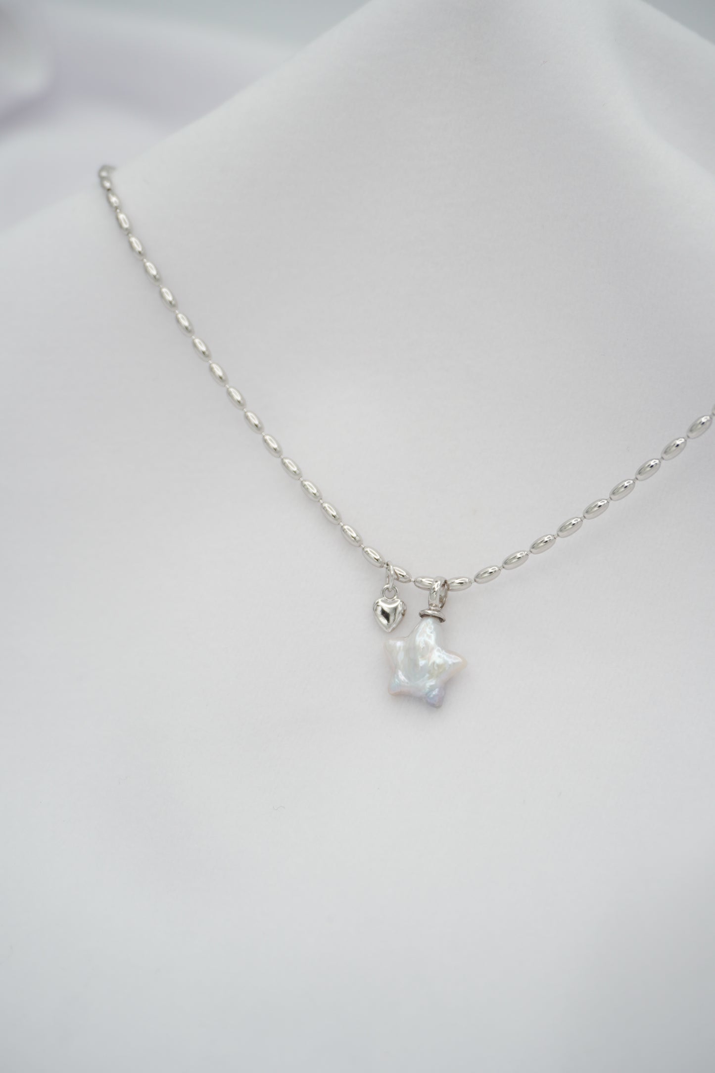 Star Baroque Pearl Bead Chain Pendant Necklace