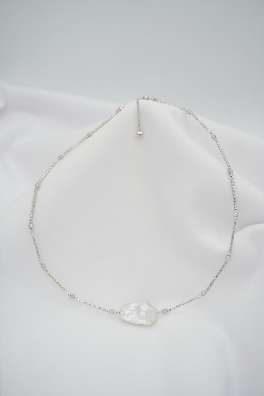 Baroque Pearl Elegant Chain Necklace