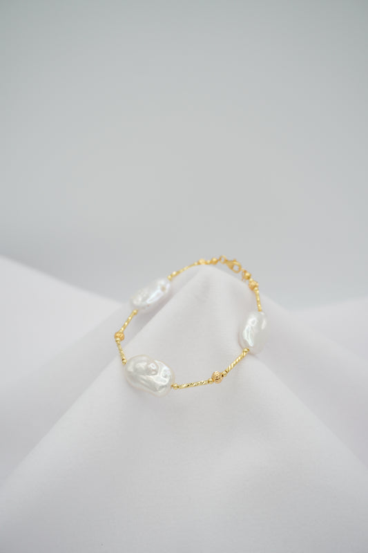 Square Baroque Pearl Elegant Chain Bracelet
