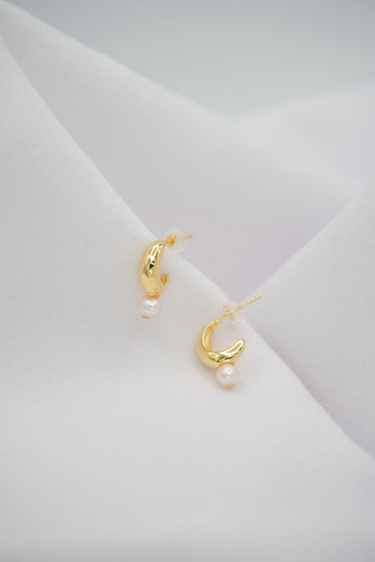 Princess Pearl Stud Earrings
