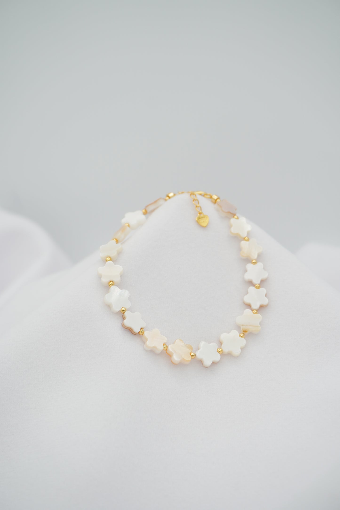 Plum Blossom Shell Bracelet