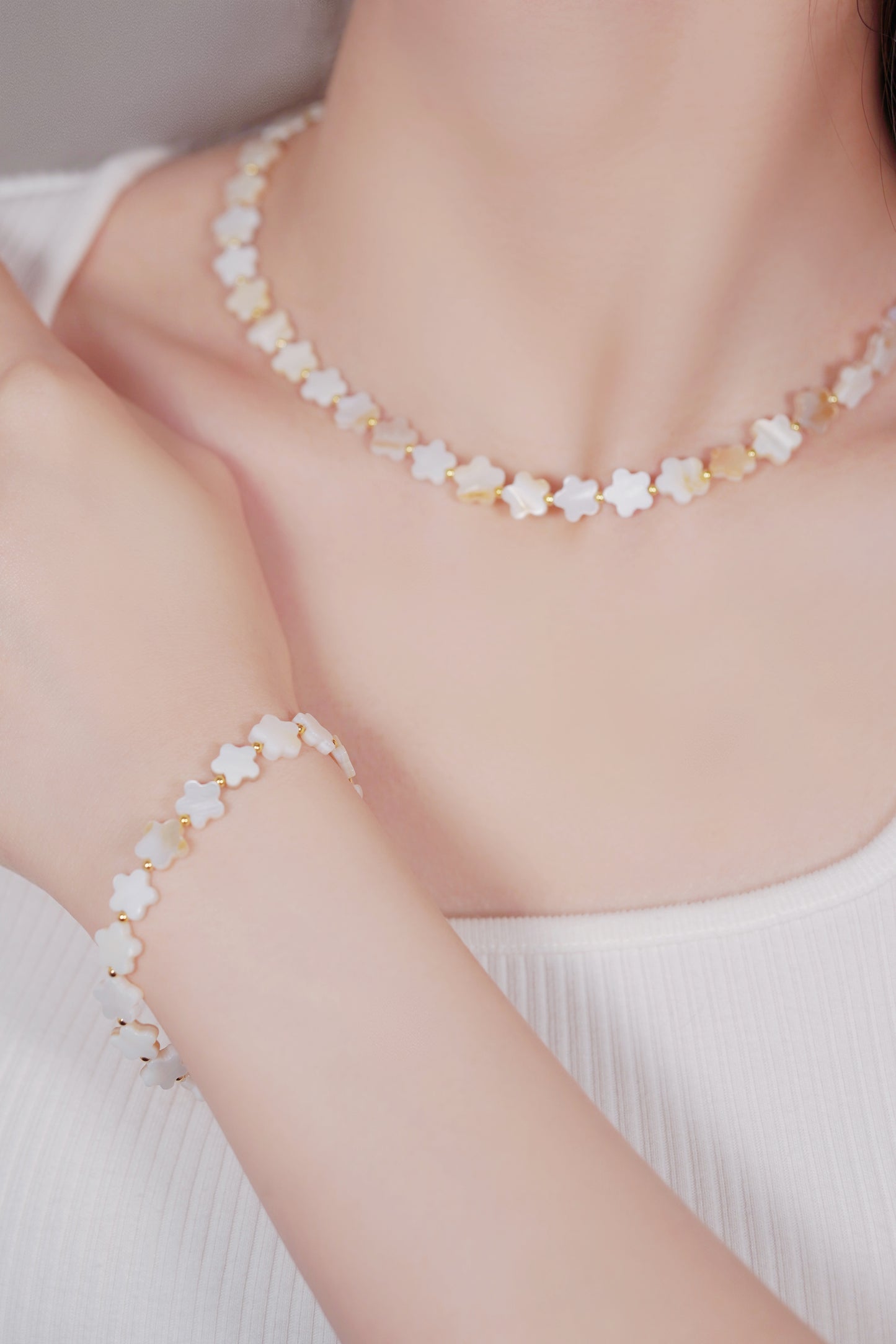 Plum Blossom Shell Bracelet
